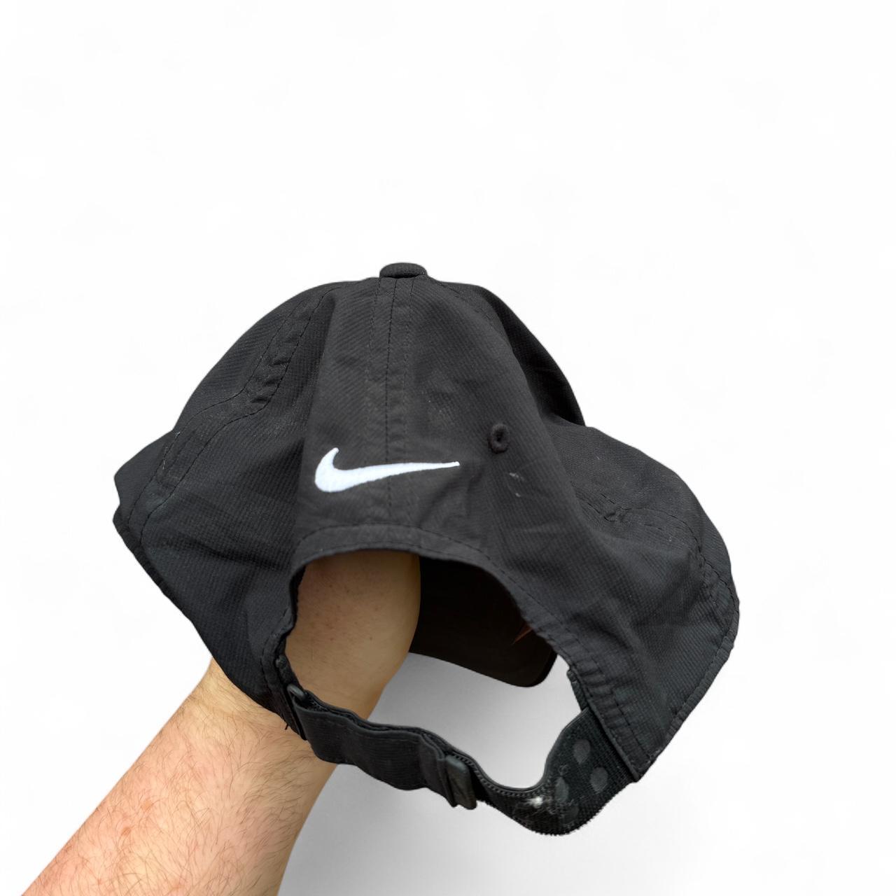 Black Nike baseball cap