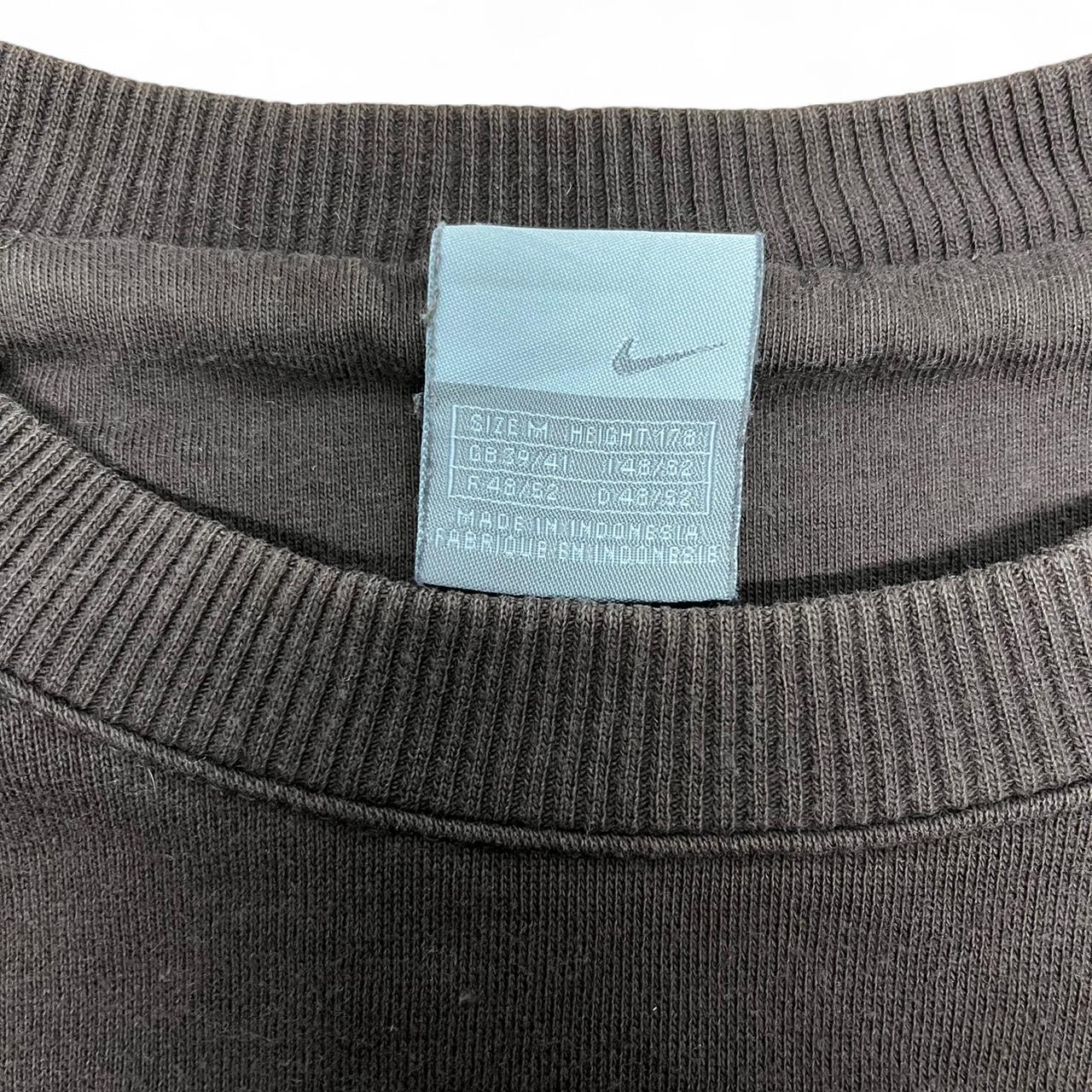 Brown Nike Sweatshirt – white striped Sleeves – Classic Swoosh Logo