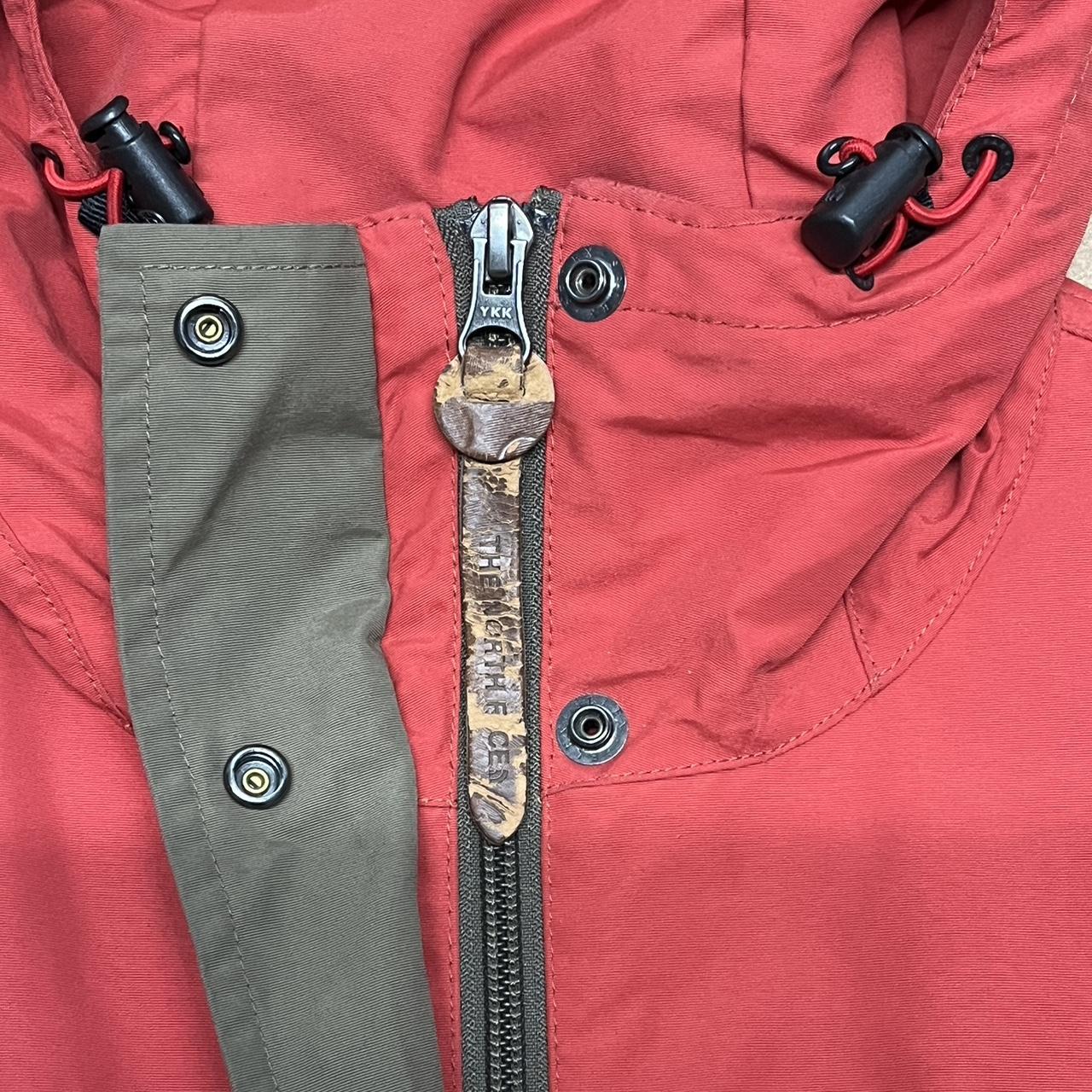 Women’s Grey/Khaki North Face Jacket – Red Accents – Fleece Lined (Korean Import)