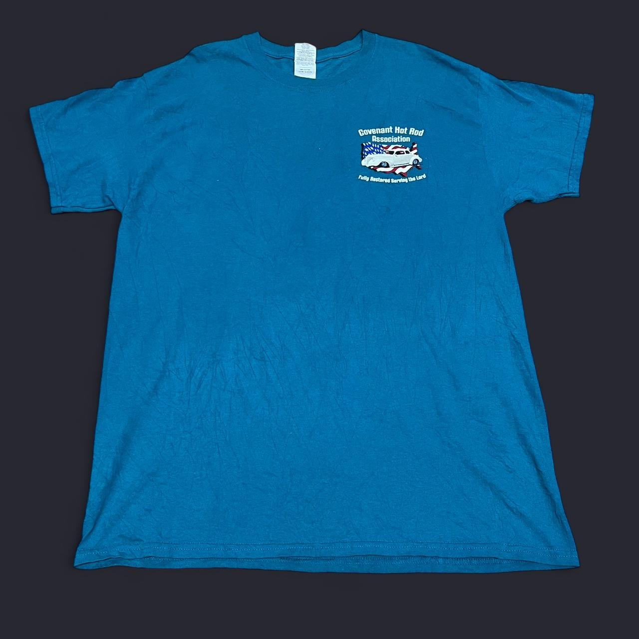 Blue Graphic Car Tee – Retro Racing Print – Single Stitch Style