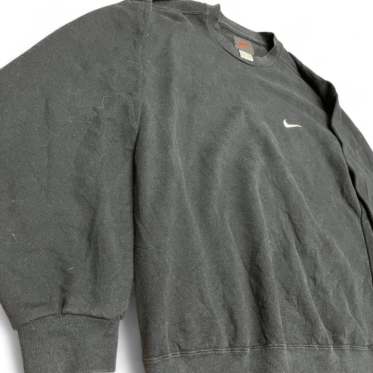 Swoosh Logo – Essential Basic