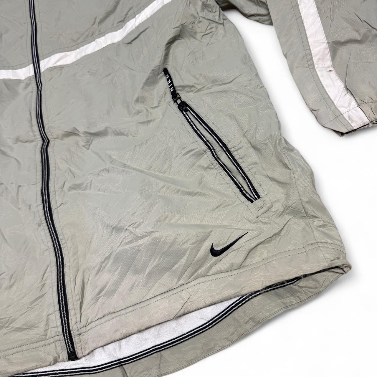2000s Nike Beige Windbreaker – Size M