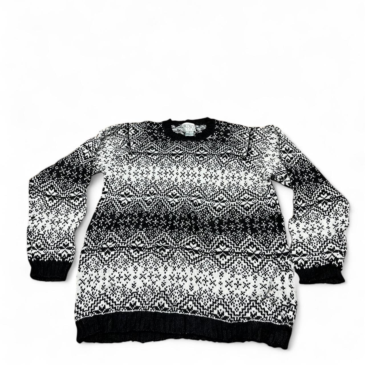 Black & White Jumper – Real Life (M)