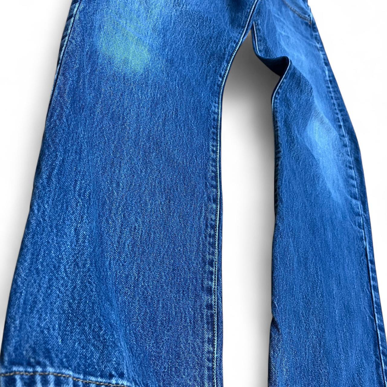 Vintage Levi’s 501 Jeans – W34 L32 – Mid Wash – Distressed Patch Tag