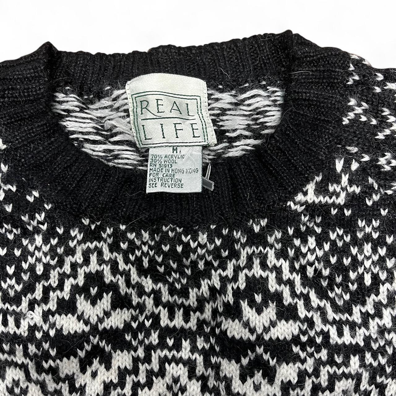 Black & White Jumper – Real Life (M)