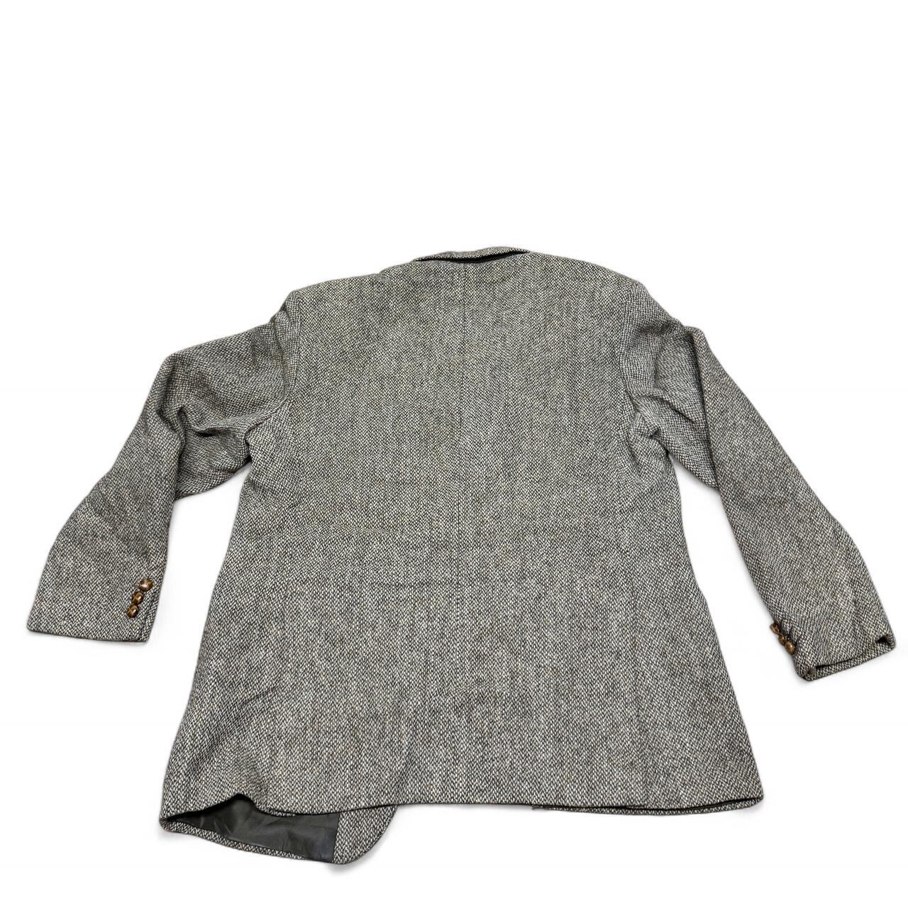 Harris Tweed Blazer Size 44R Perfect Condition
