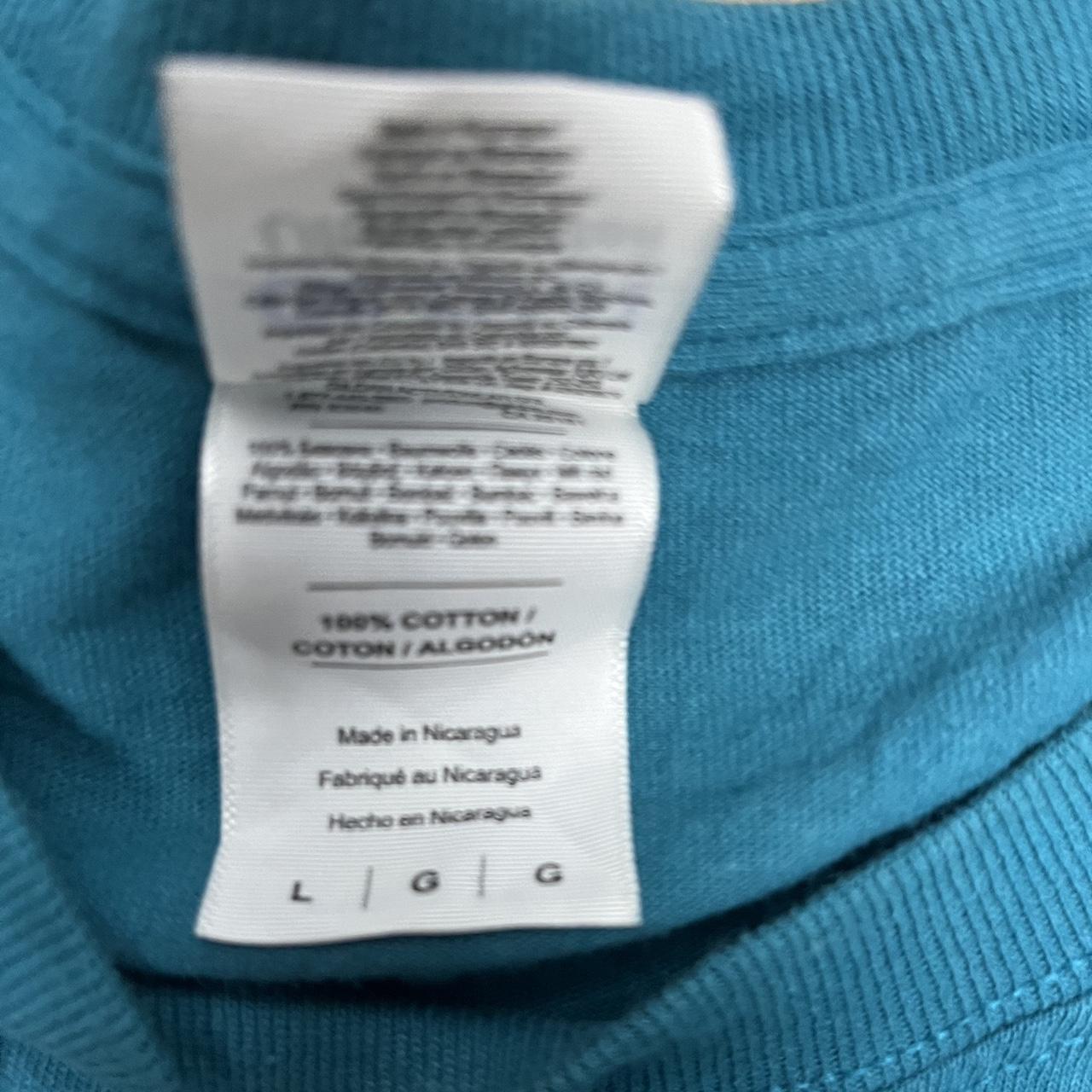 Blue Graphic Car Tee – Retro Racing Print – Single Stitch Style