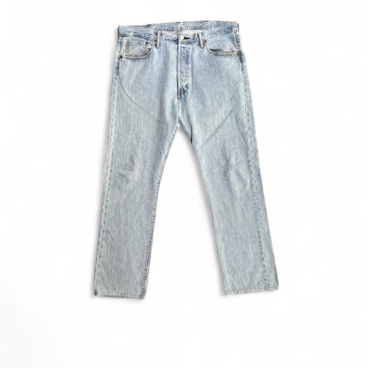 Levi's 501 light wash straight leg denim jeans