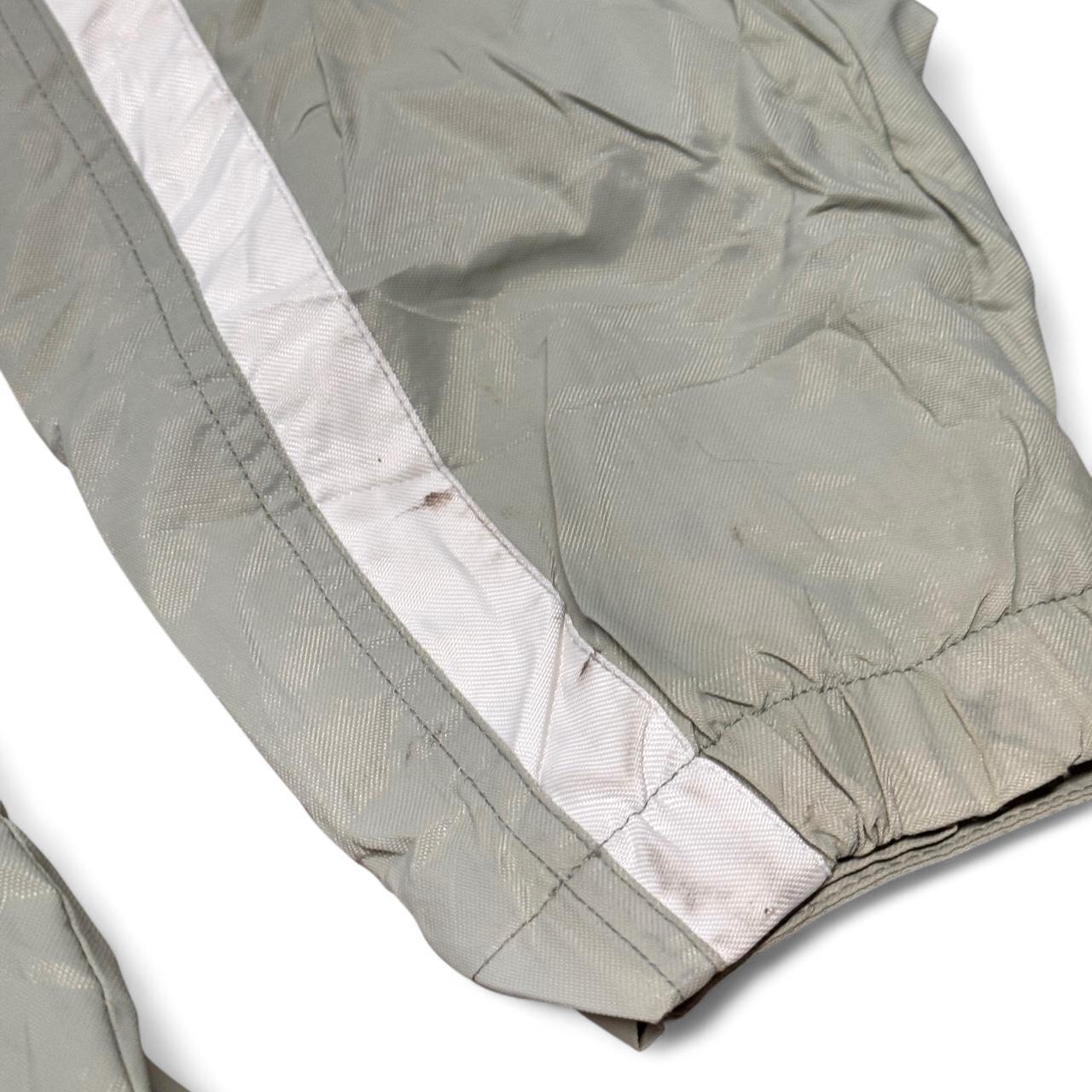 2000s Nike Beige Windbreaker – Size M