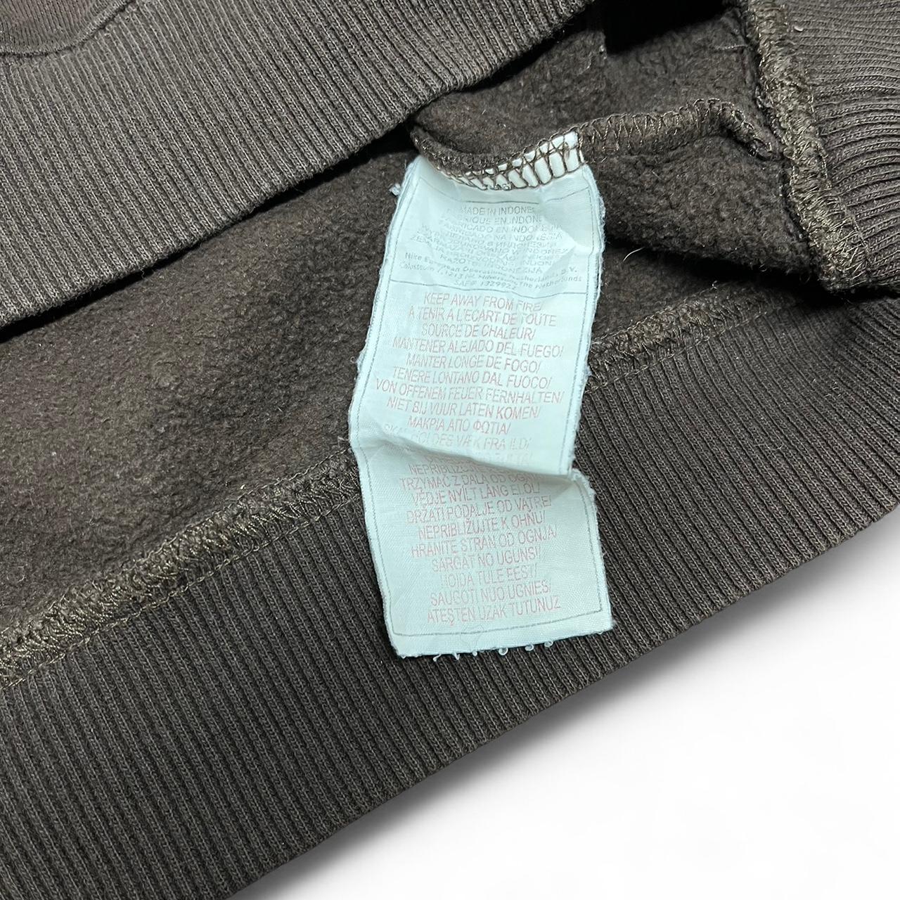 Brown Nike Sweatshirt – white striped Sleeves – Classic Swoosh Logo